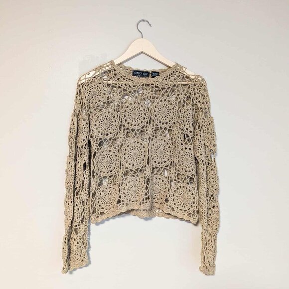 Vintage Cherry Stix Pearl Crochet Top - Picture 2 of 3
